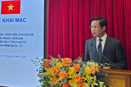 Đồng chí Hoàng Phúc Lâm, Phó Giám đốc Học viện Chính trị quốc gia Hồ Chí Minh phát biểu khai mạc buổi Lễ. (Ảnh: Đặng Hiếu)