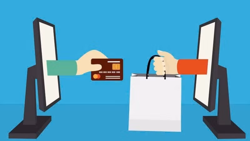 Mua sắm trực tuyến trên các sàn thương mại điện tử trở thành hình thức phổ biến hiện nay. (Ảnh minh họa)