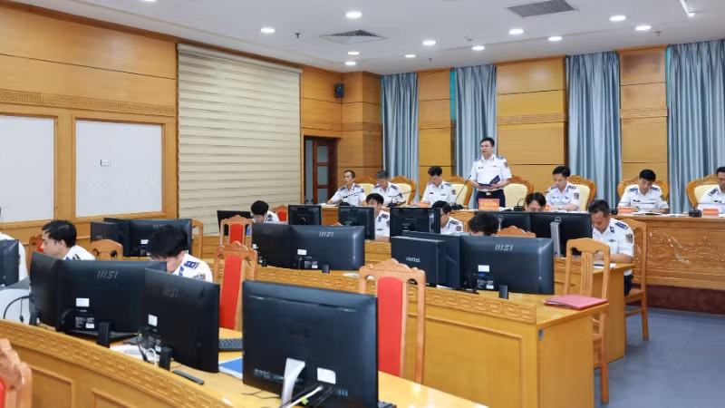 Quang cảnh họp Ban chỉ đạo.