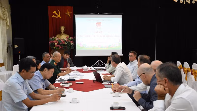 Hội Hỗ trợ gia đình liệt sĩ Việt Nam làm việc với đoàn đại biểu Trường Đại học Georgia (Hoa Kỳ).