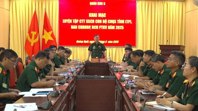 Quang cảnh buổi khai mạc.