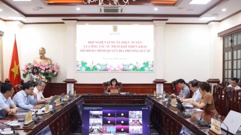 Toàn cảnh hội nghị trực tuyến.