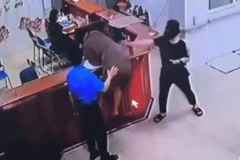 [Video] Bộ Y tế vào cuộc vụ người nhà hành hung nhân viên y tế tại Nghệ An
