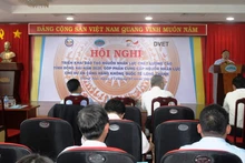 Đại biểu tham gia ý kiến tại hội nghị.