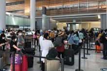 Đón nhiều công dân từ nước ngoài về nước (Ảnh: MOFA)