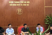 Lãnh đạo Sở GD-ĐT Hà Nội trao đổi về tuyển sinh lớp 6 chương trình song bằng năm học tới