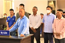Các bị cáo tại phiên tòa.