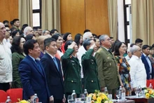 Các đại biểu tham dự Kỷ niệm 60 năm chiến thắng Hiron của nhân dân Cuba.