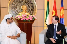 Thứ trưởng Văn hóa, Thể thao và Du lịch Tạ Quang Đông và ông Mohammed Saif Al Suwaidi, Tổng Giám đốc Quỹ Phát triển của Tiểu vương quốc Abu Dhabi (ADFD).