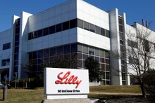 Một nhà máy sản xuất của hãng dược Eli Lilly and Company ở Branchburg, bang New Jersey, Mỹ. (Ảnh: Reuters)