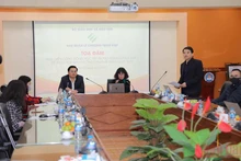 Tọa đàm được tổ chức trực tiếp kết hợp trực tuyến.