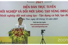 Lãnh đạo Sở Khoa học và Công nghệ thành phố Cần Thơ phát biểu khai mạc Diễn đàn.