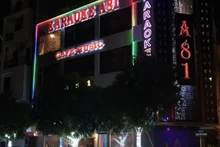 Các quán karaoke ở thành phố Thái Bình tạm dừng hoạt động từ 18 giờ ngày 23/12.