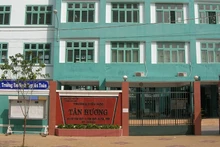 Trường tiểu học Tân Hương, quận Tân Phú.