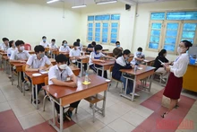 Thí sinh tại kỳ thi tuyển sinh vào lớp 10 THPT năm học 2022-2023 của Hà Nội. Ảnh: THÀNH ĐẠT