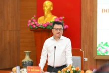 Đồng chí Lê Quốc Minh phát biểu tại buổi làm việc.