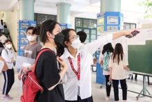 Tại kỳ thi vào lớp 10 năm học 2022-2023 Trường THCS và THPT Nguyễn Tất Thành. Ảnh: NTTHNUE