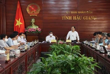 Thứ trưởng Giao thông vận tải Nguyễn Duy Lâm phát biểu ý kiến tại buổi làm việc.