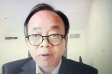 Đại sứ Nguyễn Thiệp phát biểu tại buổi tọa đàm trực tuyến.