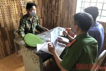 Đối tượng Vi Đức Sao tại cơ quan Công an thành phố Gia Nghĩa.