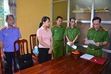 Cơ quan Cảnh sát điều tra Công an tỉnh Tuyên Quang công bố các quyết định tố tụng.