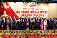 Ban Chấp hành Đảng bộ tỉnh Hưng Yên khóa XIX, nhiệm kỳ 2020-2025 ra mắt Đại hội.