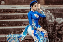 Hoa hậu Ngọc Hân trong bộ áo dài Nhã nhạc cung đình Huế của mình. (Ảnh: Nhân vật cung cấp)