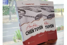 Bìa tác phẩm “Hai bên chiến tuyến”.