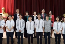 Những học sinh của Hà Nội tham dự thi chọn học sinh giỏi quốc gia môn Sinh học (Ảnh: HNAms)