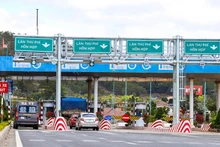 Trạm thu phí Định An trên tuyến cao tốc Liên Khương - Prenn.