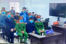 Các bị cáo tại phiên tòa.