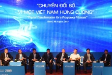 Tọa đàm Chuyển đổi số vì một Việt Nam hùng cường tại Diễn đàn Cấp cao CNTT - Vietnam ICT Summit 2019.