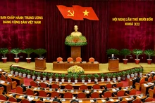 Quang cảnh bế mạc Hội nghị lần thứ 14 Ban Chấp hành Trung ương Đảng khóa XII. 