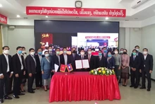 Các đại biểu tại buổi lễ.