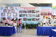 Giới thiệu đào tạo nghề tại phiên chợ việc làm (Thời điểm trước ngày 27/4).