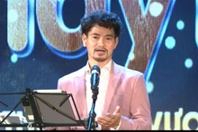 Nghệ sĩ Xuân Bắc trong chương trình nghệ thuật trực tuyến "Cháy lên" kết nối 5 Nhà hát của Bộ Văn hóa, Thể thao và Du lịch.
