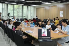 Các cây bút nhí tham gia giao lưu trực tuyến cùng tác giả truyện tranh Nhật Bản đầu tháng 4/2021.