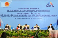 Chủ tịch Quốc hội Vương Đình Huệ cùng các Phó Chủ tịch Quốc hội tại Lễ khai mạc. (Ảnh: DUY LINH)