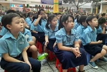 Học sinh trường Tiểu học Đinh Tiên Hoàng, quận 1, TP Hồ Chí Minh. (Ảnh chụp trước khi dịch Covid-19 bùng phát)