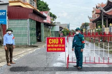  Huyện Giao Thủy (Nam Định) tăng cường hoạt động của các chốt kiểm soát dịch Covid-19 khi phát hiện 2 ca nhiễm mới chưa rõ nguồn lây.