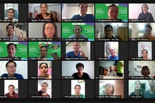 Công bố gói hỗ trợ theo hình thức trực tuyến (Ảnh: Oxfam).