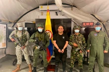 Dairo Antonio Usuga bị bắt tại Colombia hôm 23/10. Nguồn: Quân đội Colombia/Reuters