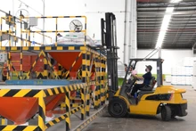 Công ty Cổ phần chăn nuôi C.P Việt Nam, chi nhánh nhà máy Tiền Giang tổ chức cho công nhân làm việc "3 tại chỗ” và an toàn với dịch Covid-19.