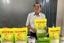 Ông Hồ Quang Cua, cha đẻ của giống gạo ST25. 