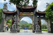 Đền vua Lê trong Khu di tích lịch sử, văn hóa cố đô Hoa Lư đóng cửa.