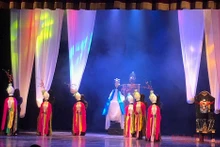 Các nghệ sĩ Nhà hát Múa rối Trung ương trình diễn vở rối thử nghiệm "Kiều" năm 2020.