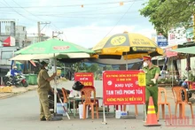 Bình Phước lập nhiều chốt kiểm soát để khóa chặt các khu vực xuất hiện F0 trong cộng đồng.