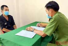 Đối tượng Đông tại cơ quan Công an. (Ảnh do cơ quan Công an cung cấp)
