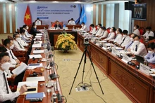 Toàn cảnh cuộc họp.