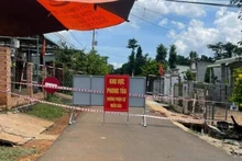 Khu vực nhóm thanh niên cư trú tại xã Quảng Thành phải phong tỏa để ngăn dịch lây lan.